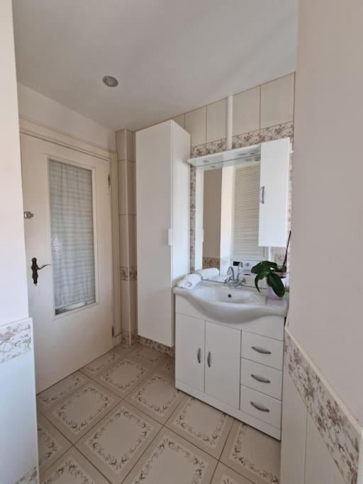 Beautiful Aparment Next To The Border 4 Room Saint-Louis  Exterior foto